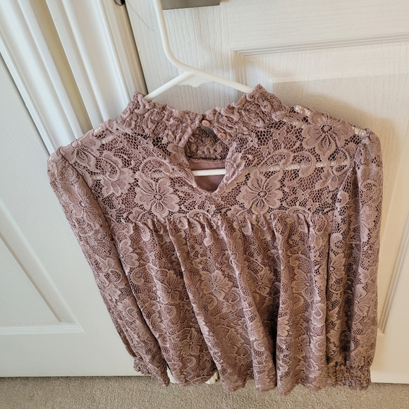 Cable and Gauge lace type high neck top dusky pink - Picture 2 of 3